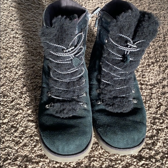 *SOLD UGG Side Zip Fur Trim Ankle Boot - Picture 3 of 7